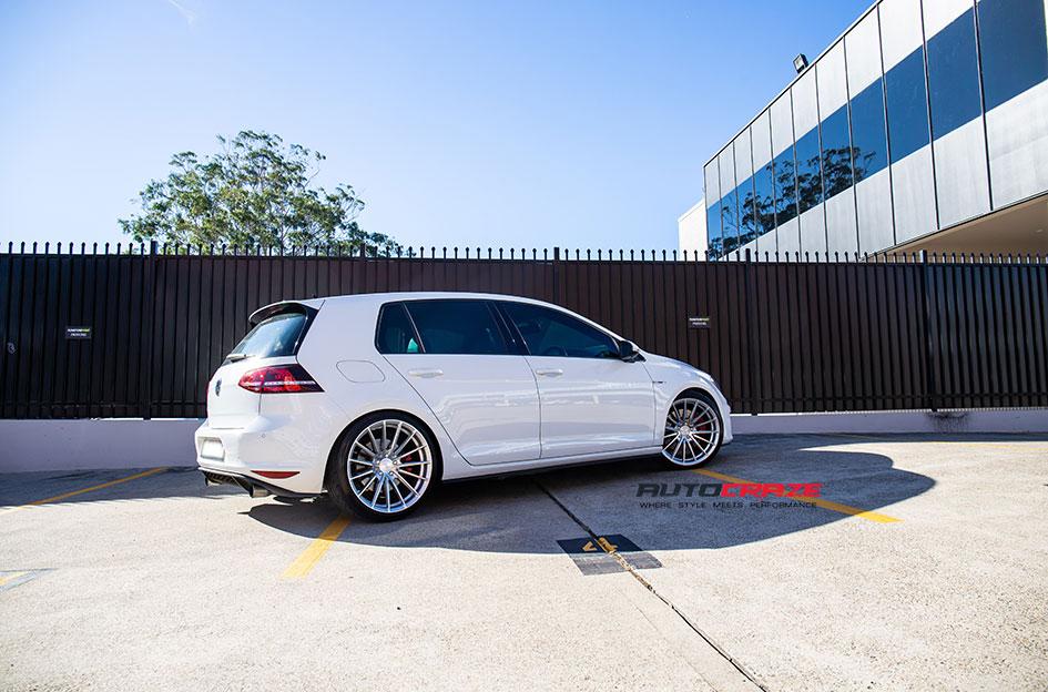 VOLKSWAGEN GOLF SF09 SILVER MACHINED